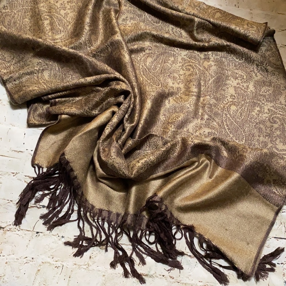 Womens Scarf brown